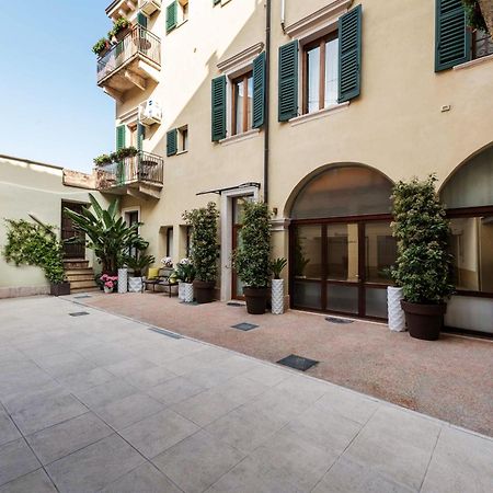 维罗纳Palazzo Ristori公寓 外观 照片