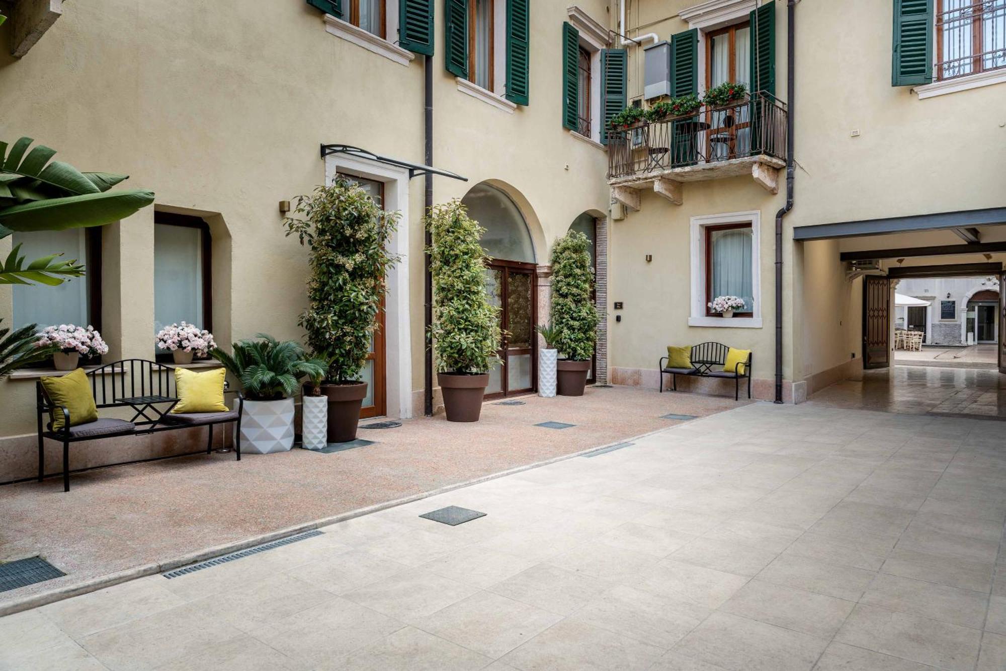 维罗纳Palazzo Ristori公寓 外观 照片